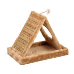 Farm Company Rascador Triangle Shaped